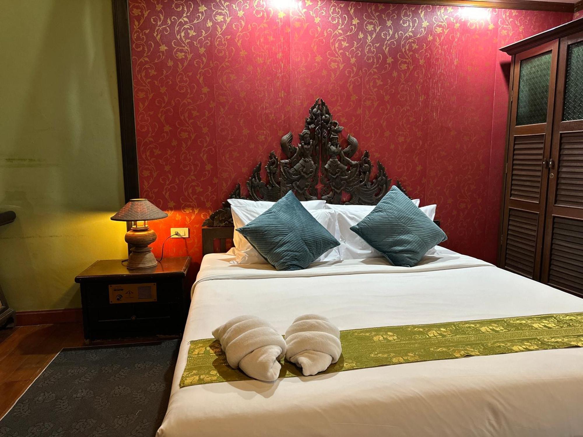Tony'S Place Ayutthaya Zewnętrze zdjęcie